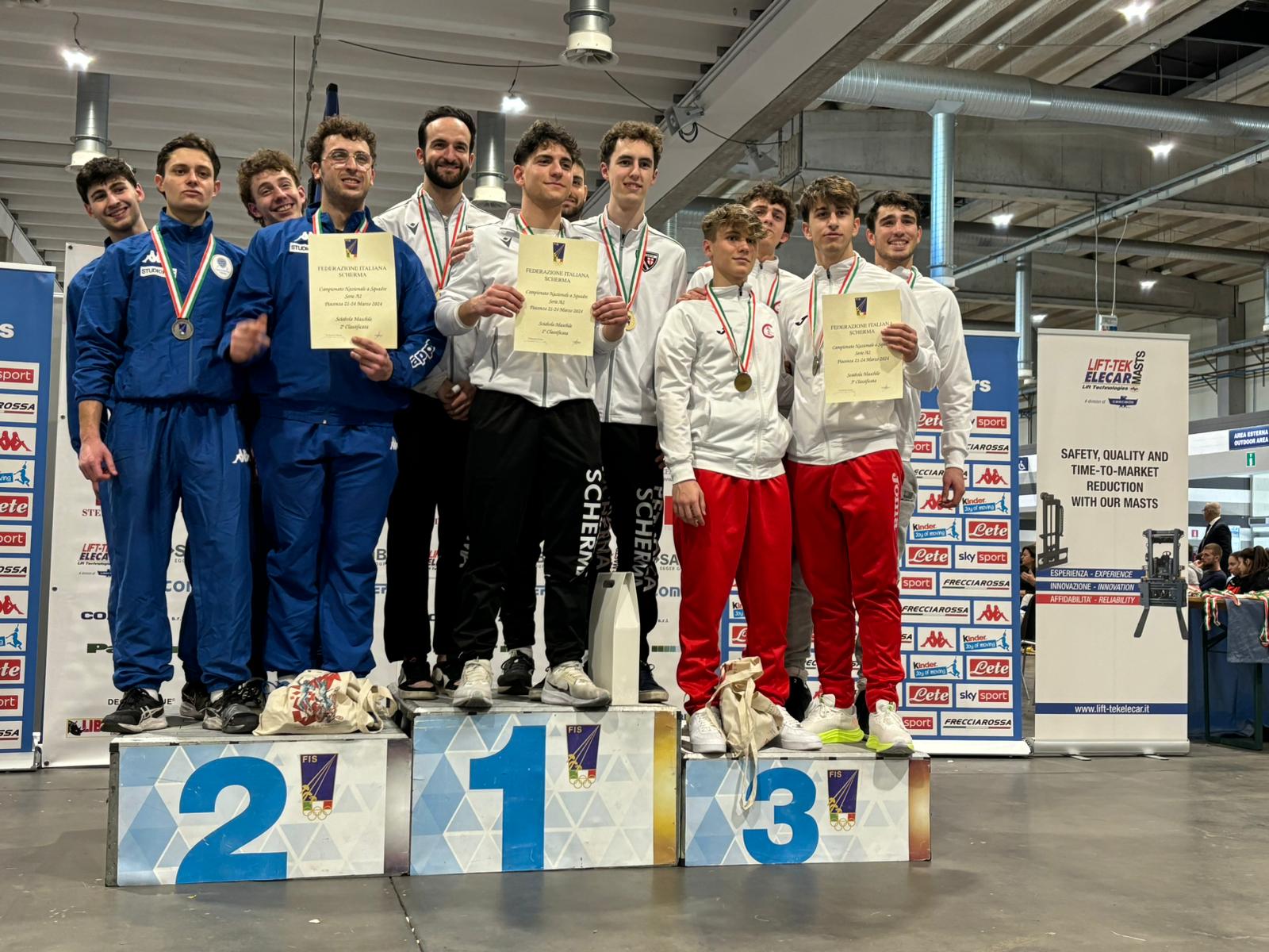 Campionati Italiani a Squadre: il Club Scherma Varese promosso in Serie A1!