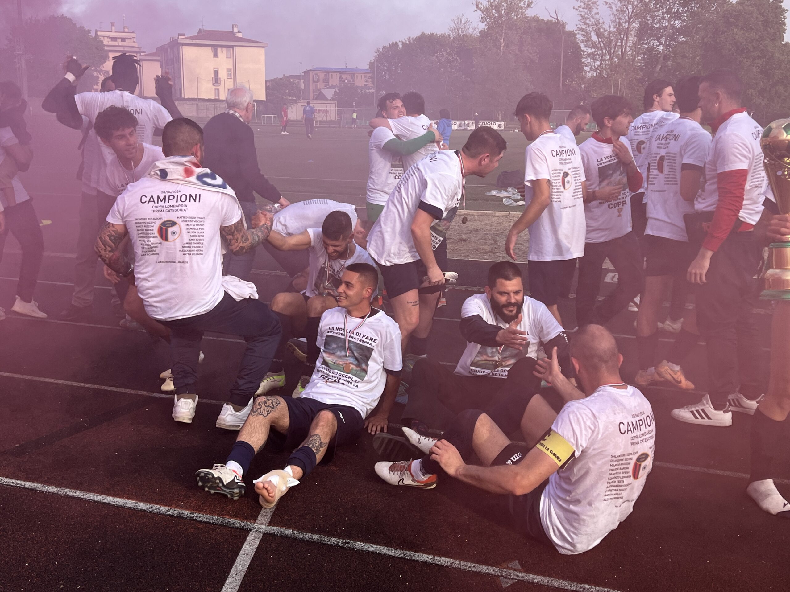 Dalla gioia dei rigori, alla pazza festa: il Luino vince la Coppa Lombardia e vola in Promozione VIDEO
