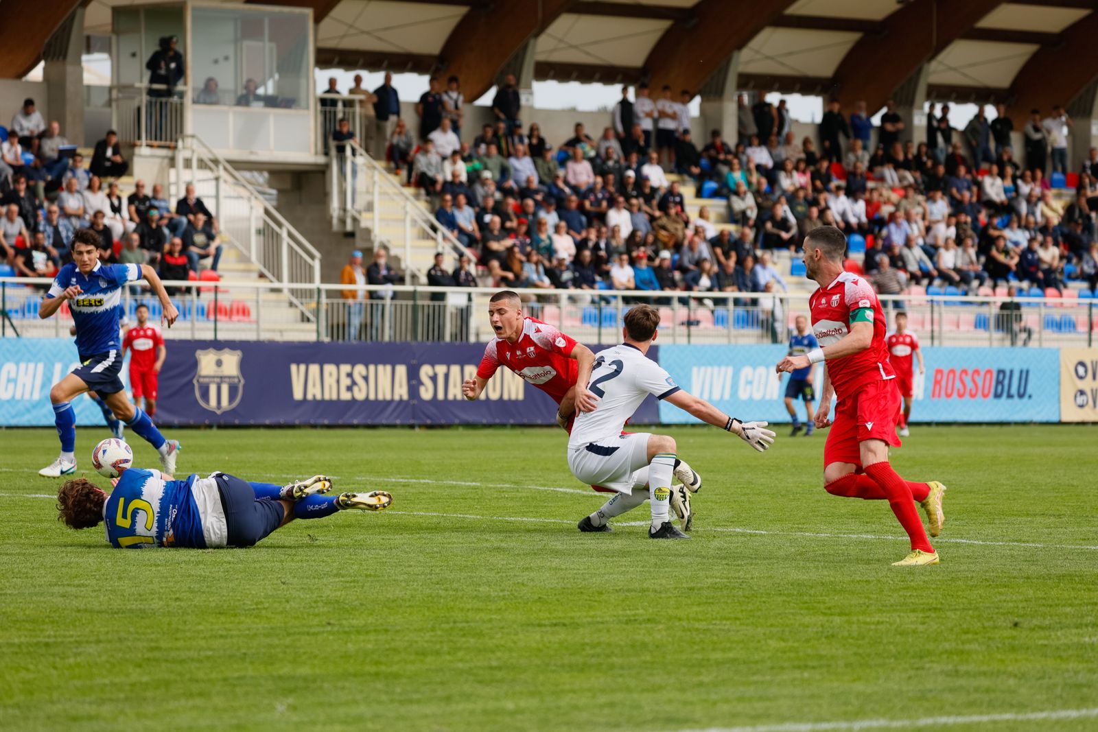 Terza sconfitta di fila per la Varesina: il Caldiero Terme vince 2-0. Piacenza a +6
