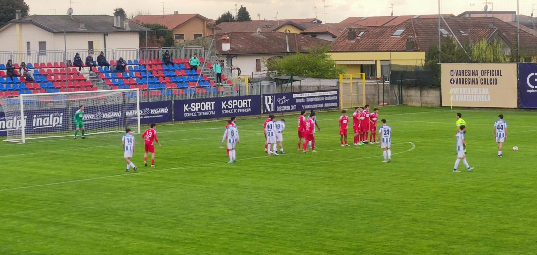 Palazzolo in formato Pro! Varesina piegata 3-0, bresciani in vetta con il Piacenza
