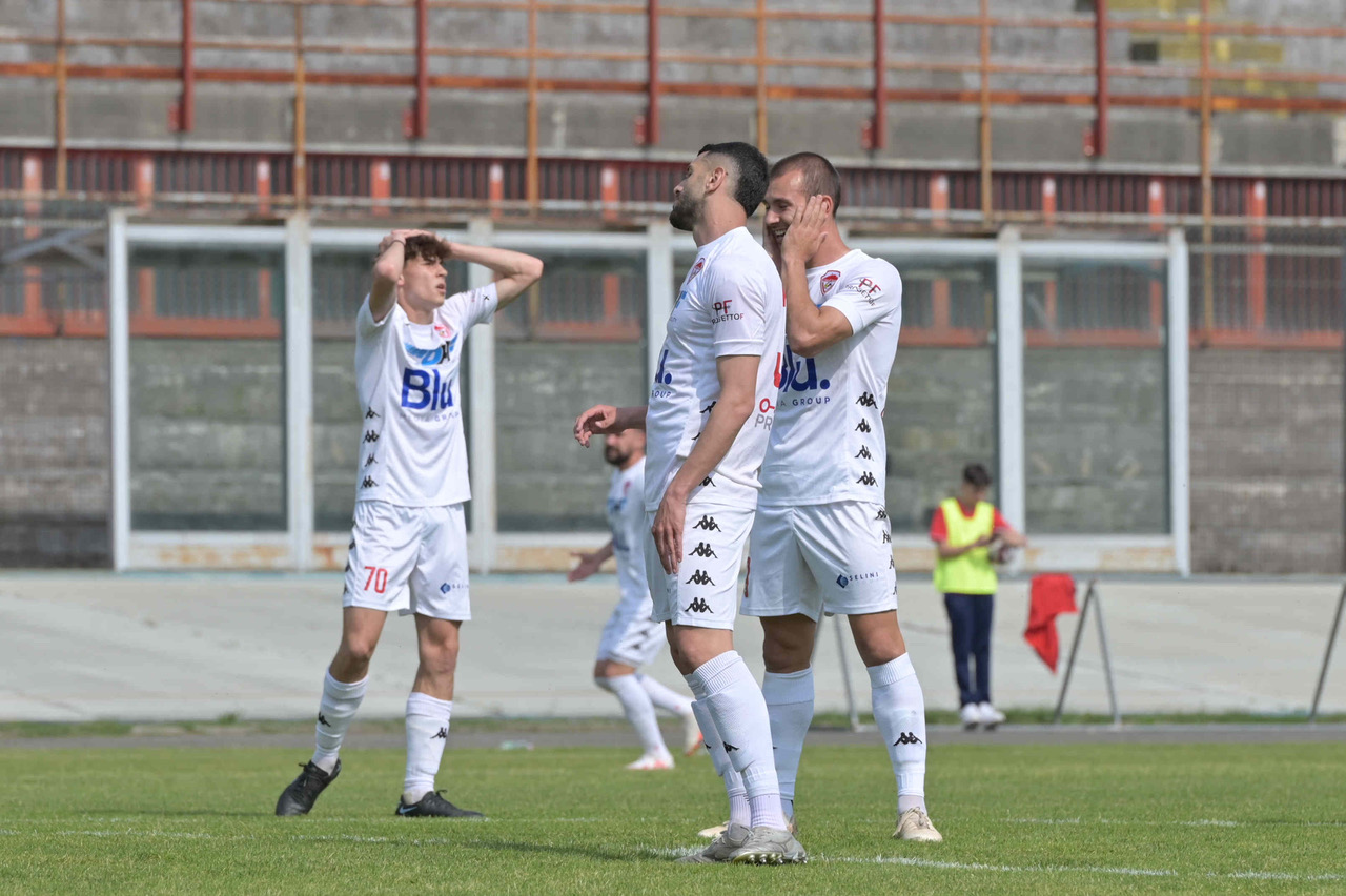 Le pagelle – Otto insufficienze chiudono la stagione del Varese, ma le basi per il futuro ci sono