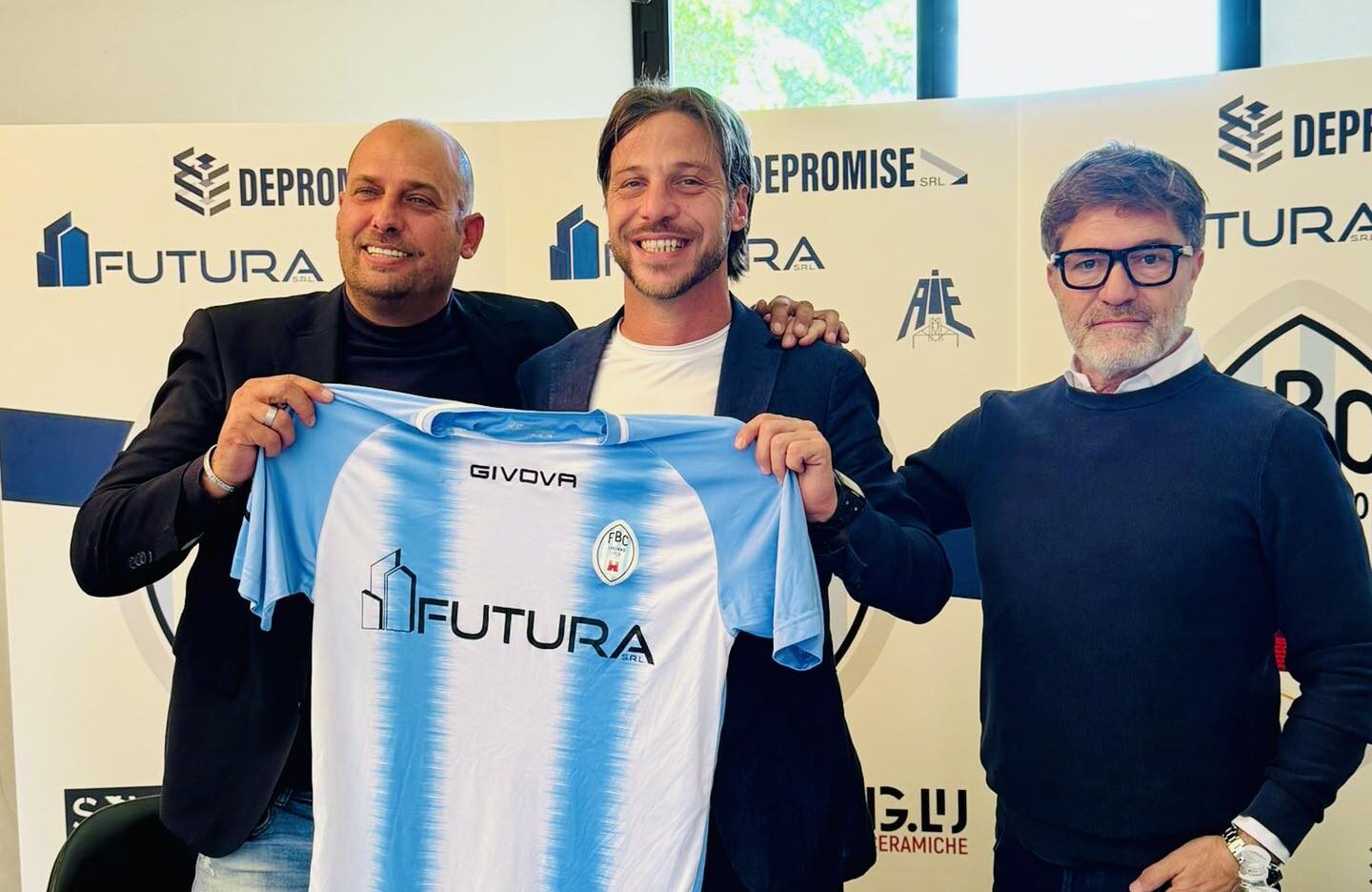 Il Saronno esonera Marco Varaldi. Il sostituto debutterà con il Pavia