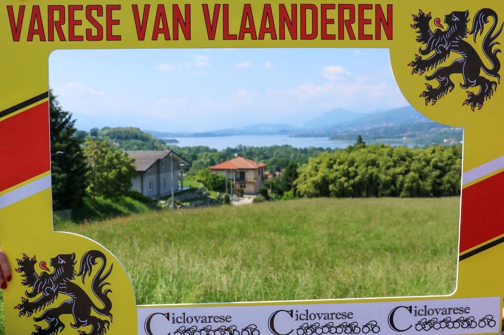 Varese Van Vlaanderen – In mostra a Cittiglio bici e maglie d’epoca. Presentata la divisa ufficiale
