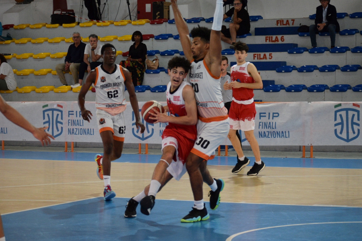Finali Nazionali U17 – Varese Academy tra le prime 4 d’Italia! Tonfo Roosters contro Bassano