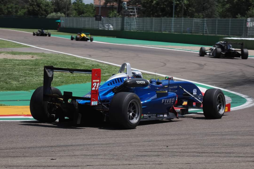F2000 Formula Trophy – Terzo e secondo posto per Vaglio a Imola: “Ci fosse stata gara3 avrei vinto…”
