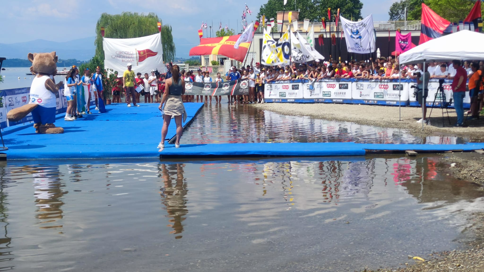 Via al Festival dei Giovani, Abbagnale: “La festa di chi ha un sogno”. Malerba e Minazzi: “Portate Varese nel cuore”