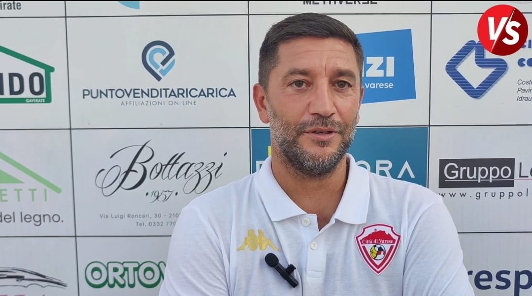 Floris: “Ottimi 35′, il calo è normale. Pubblico eccezionale”. Banfi: “Bello segnare, ma preferisco vincere”