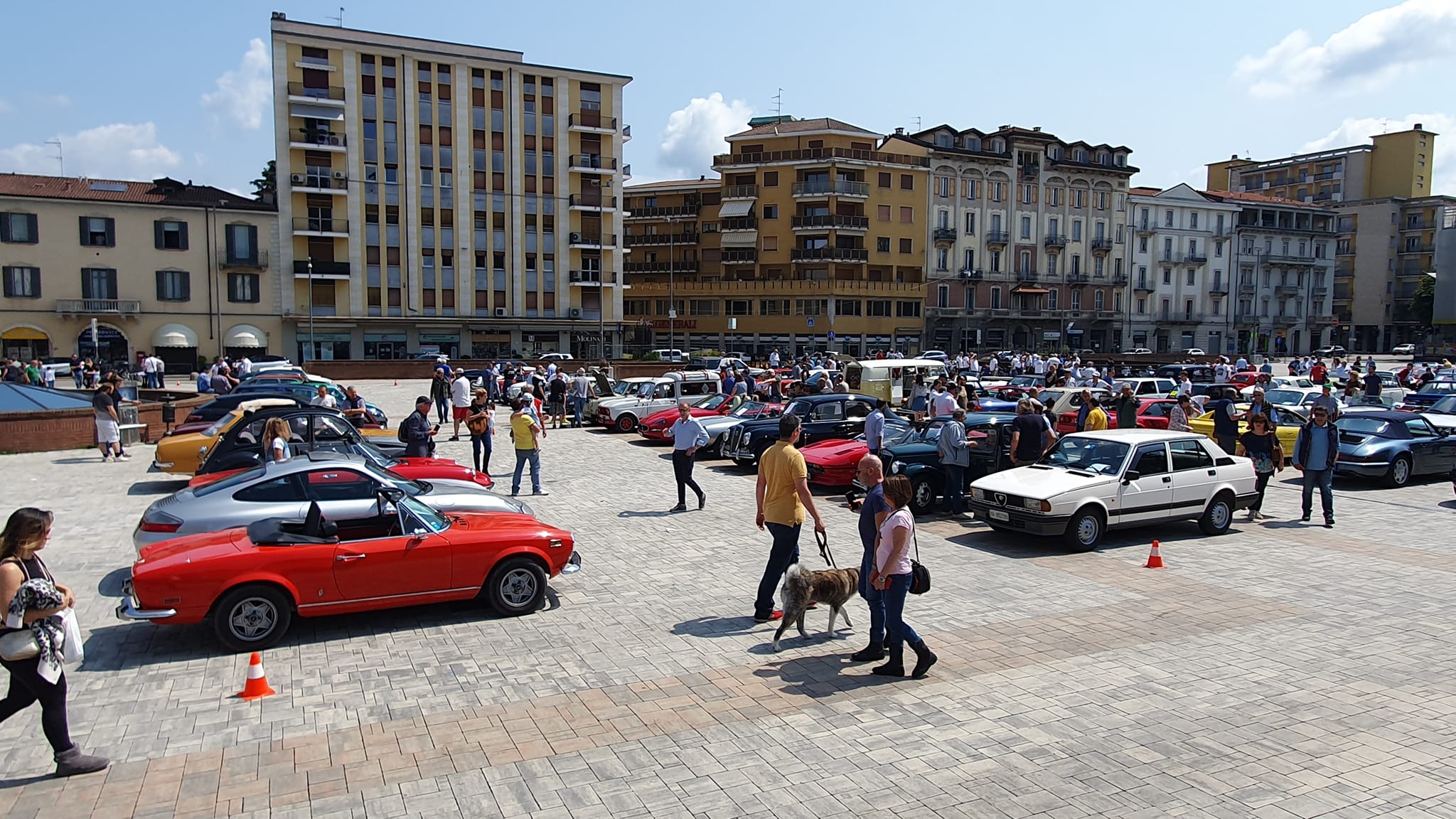 Mitiche in piazza! Domenica 28 luglio raduno di veicoli storici a Varese