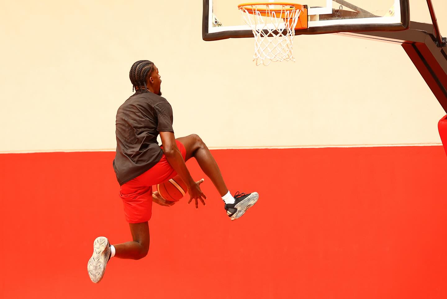 Pallacanestro Varese, serve un Brown alla Jaron Johnson: “Felice di essere rimasto, l’obiettivo è vincere” – VIDEO