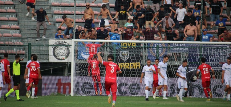 Giana bifronte. Rimessa in partita da Vailati. La Pro Patria si prende il punto (1-1)