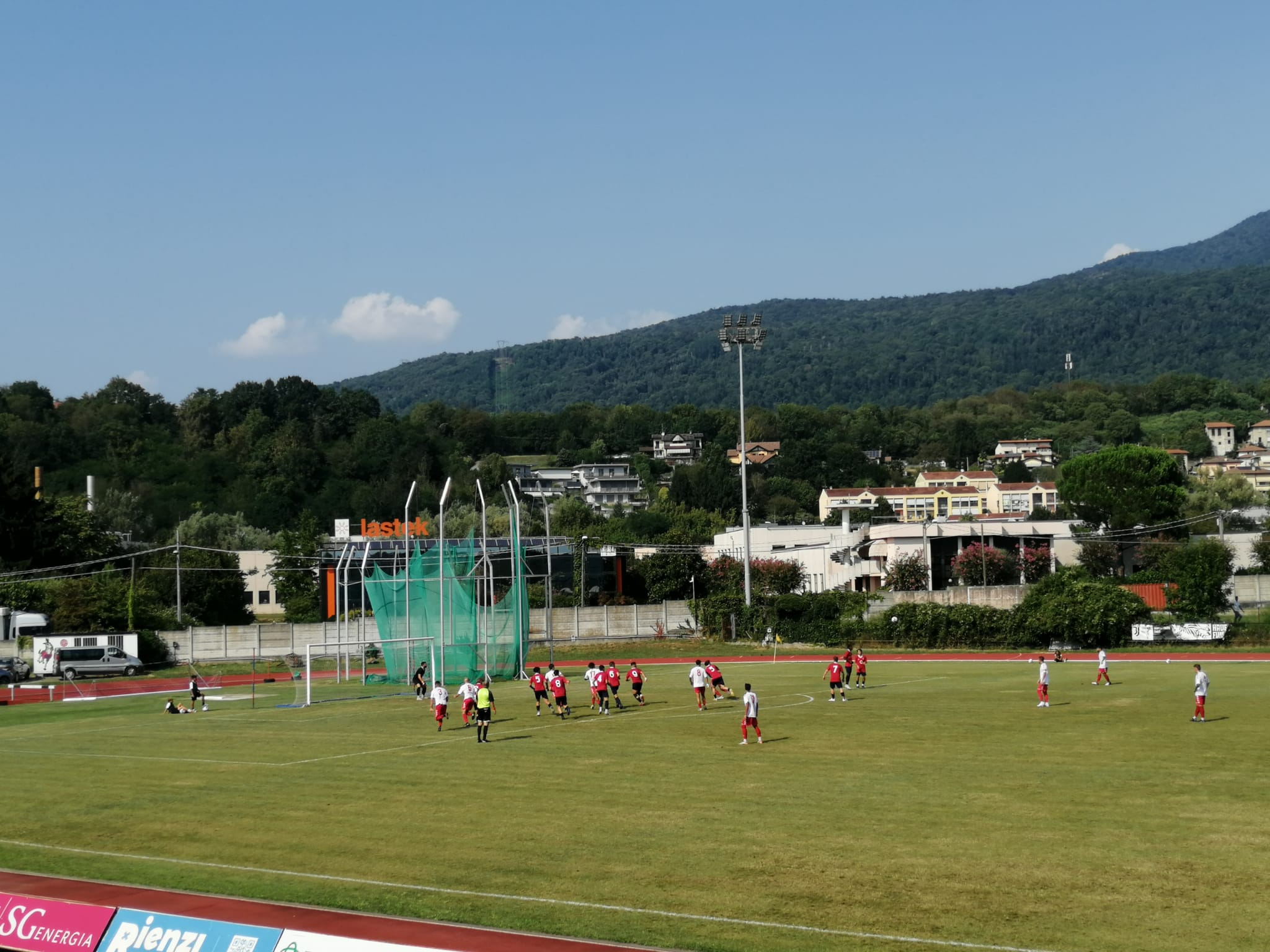 Barzo-bis, Valagussa e Banfi: Varese vince 4-0 a Gavirate ed entra in clima stagione