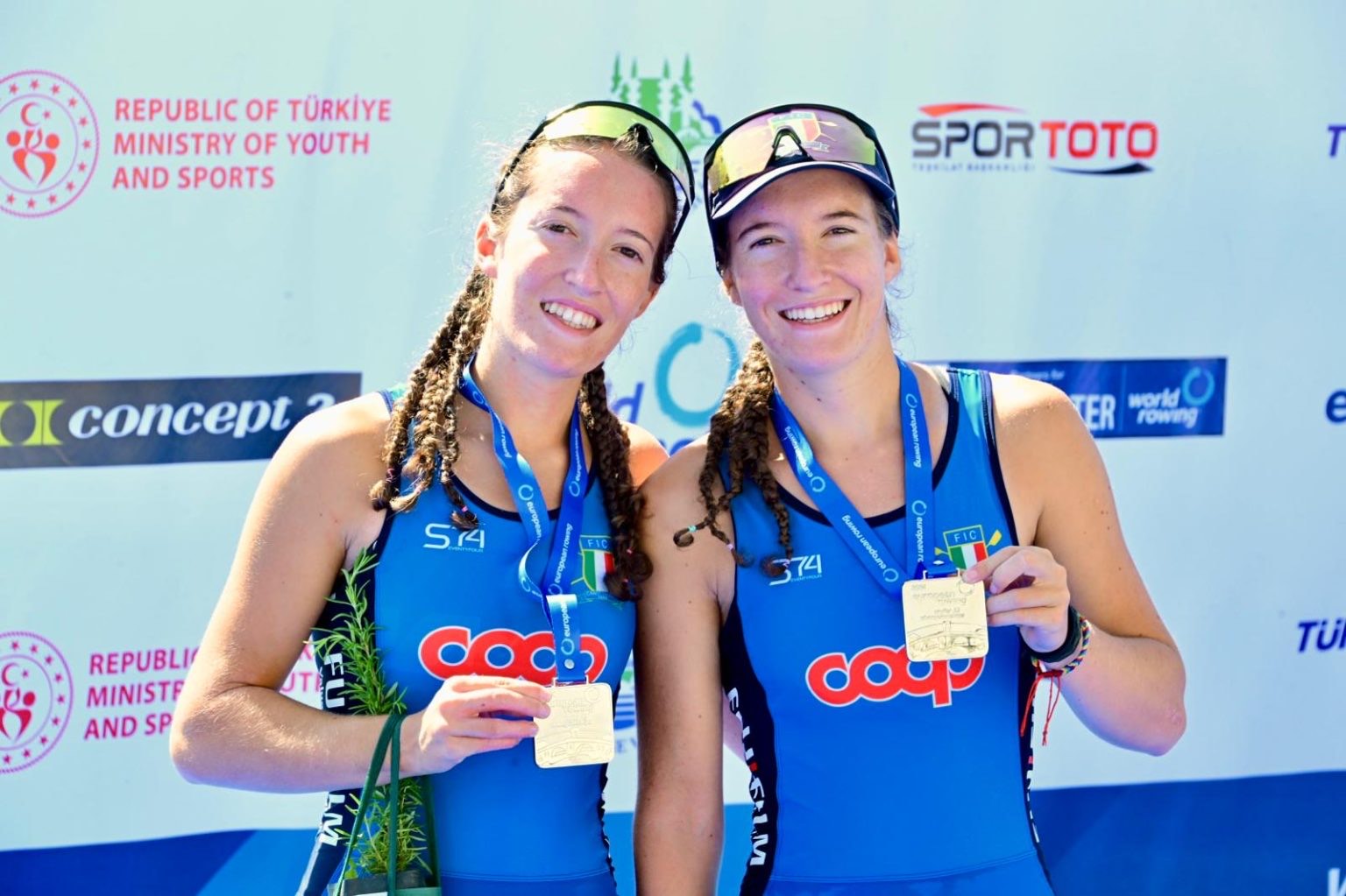 Europei U23 – Canottieri Varese da sogno: argento per le gemelle Tosi, bronzo per Demiliani