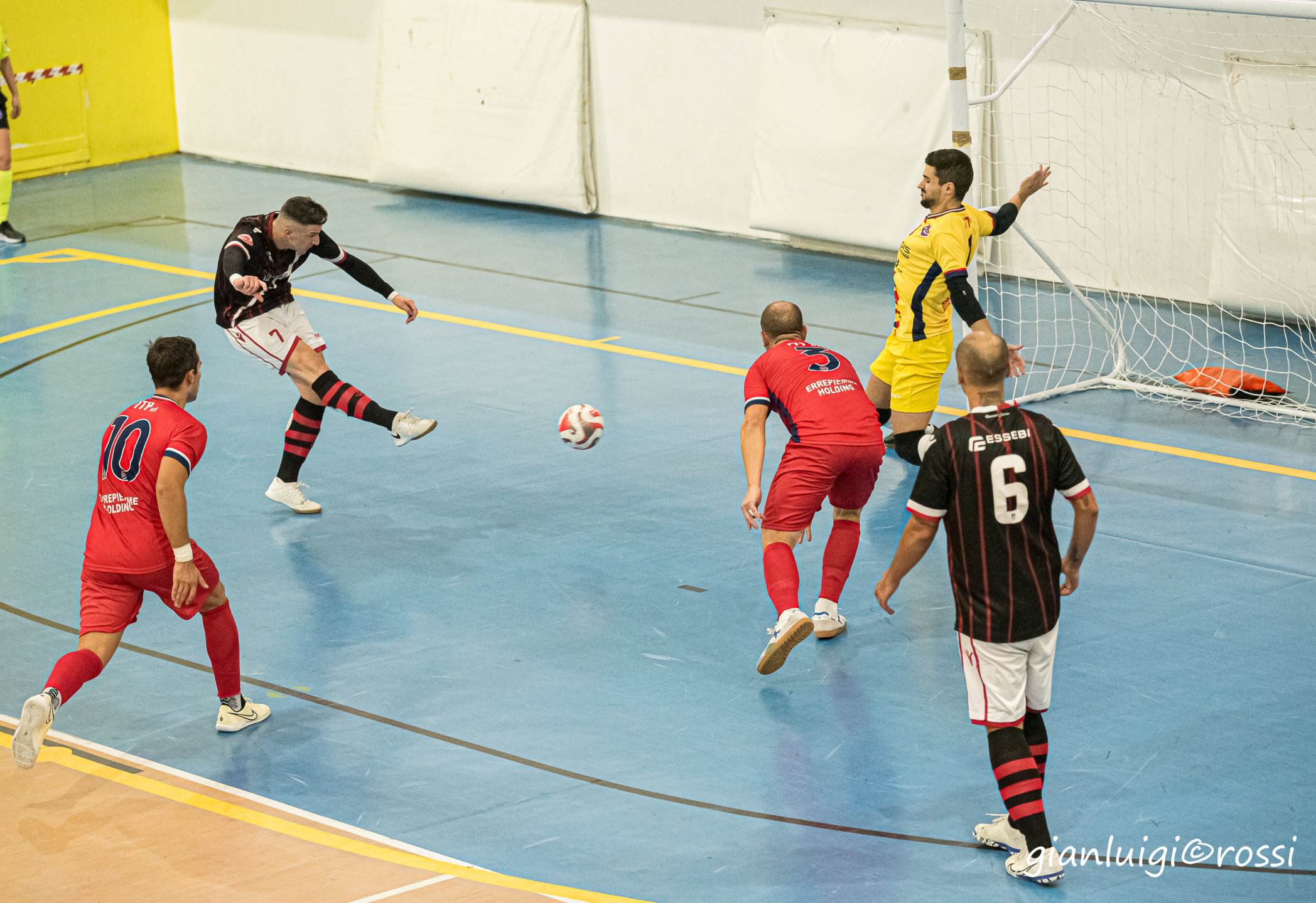 Futsal Varese, l’esordio casalingo è una bella storia: Cornaredo ko 6-1