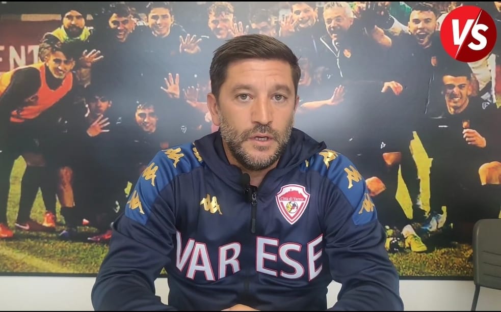 Floris: “Questa sberla serve per capire in che girone siamo”. Banfi: “Partita buttata, ripartiamo subito” – VIDEO