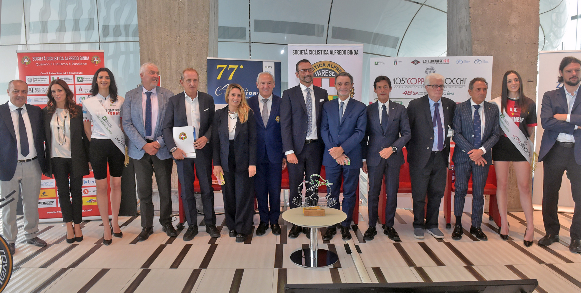 La 103° Tre Valli Varesine si prepara ad andare in scena: grande attesa per la coppia Evenepoel – Pogacar