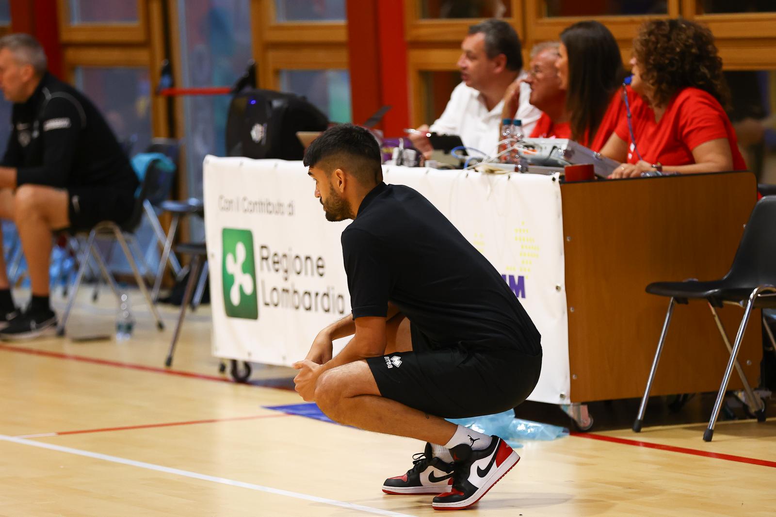 In Primo Piano – Problemi in casa Pallacanestro Varese, Turotti a vita con la Pro Patria. Il nuovo Franco Ossola si fa ?