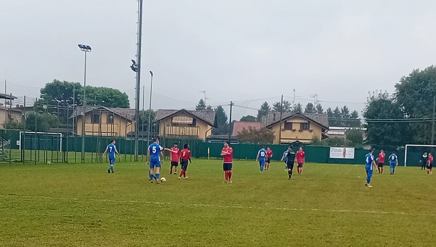 19^ – La Solbiatese fa il colpaccio, troppo Mocchetti per il Torino Club. Poker Samarate a Busto