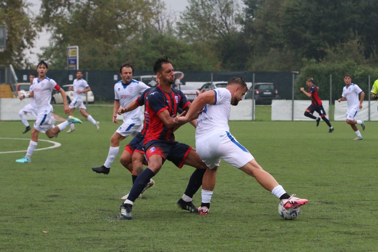 Squadre in campo per testare il mercato: gli organici completi