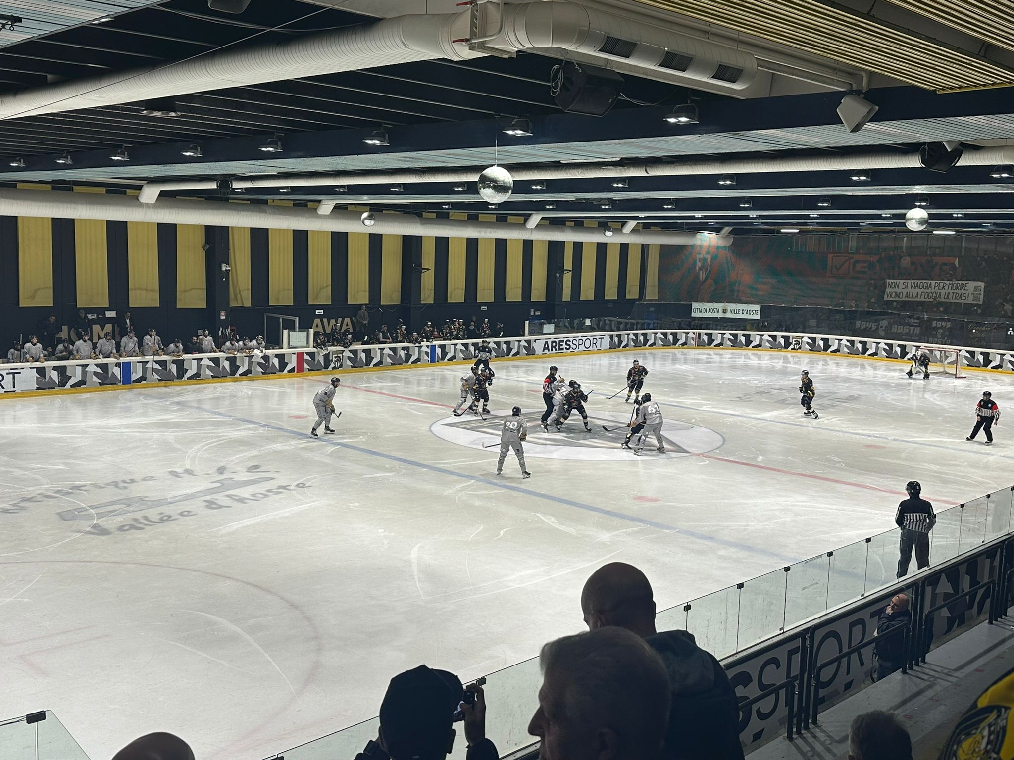 I Mastini lottano, ma i Gladiators vincono: l’Aosta piega Varese 6-5