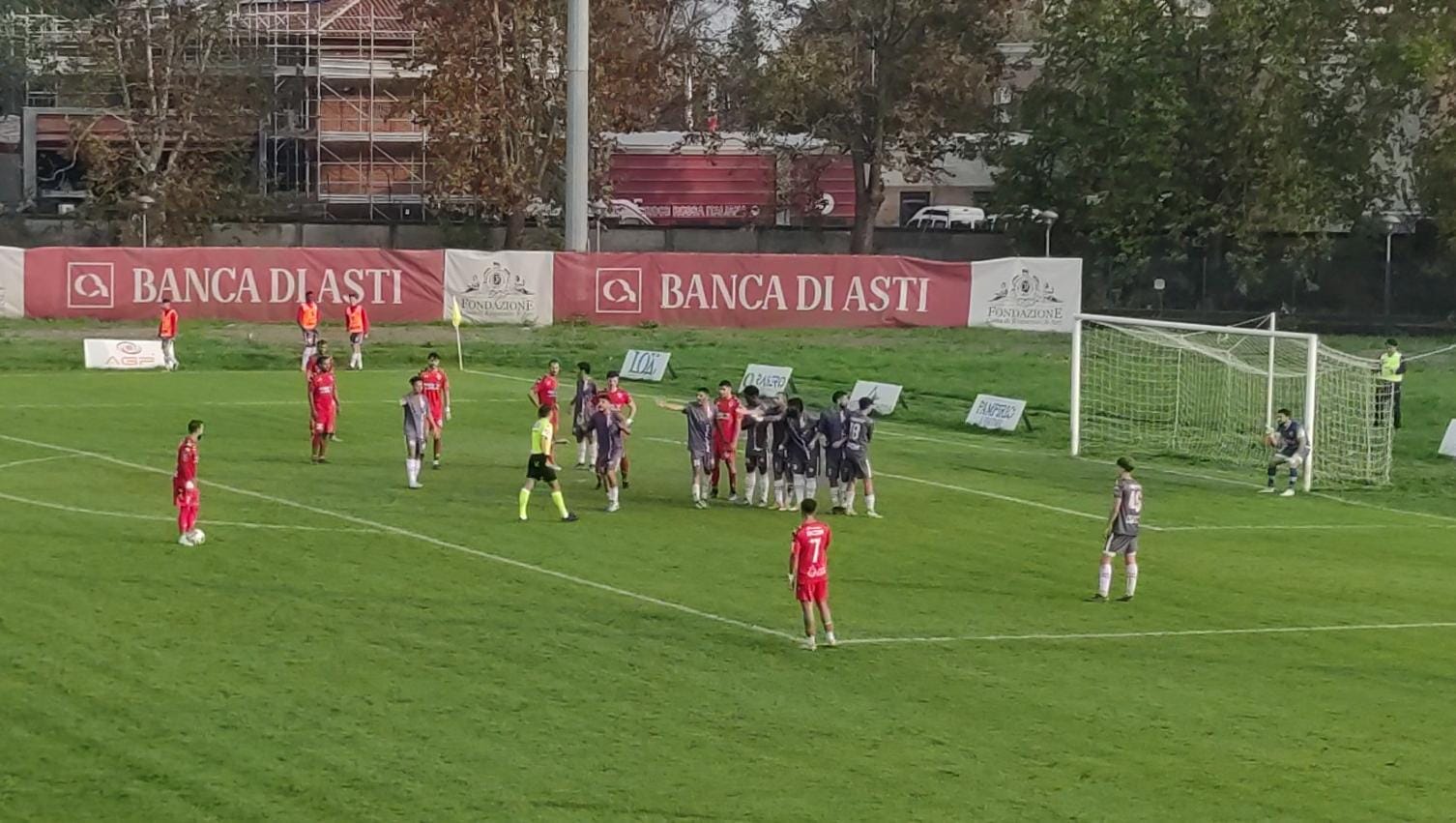 Varese, che succede? La reazione d’orgoglio non arriva e l’Asti vince “solo” 1-0. Il Bra vola a +7