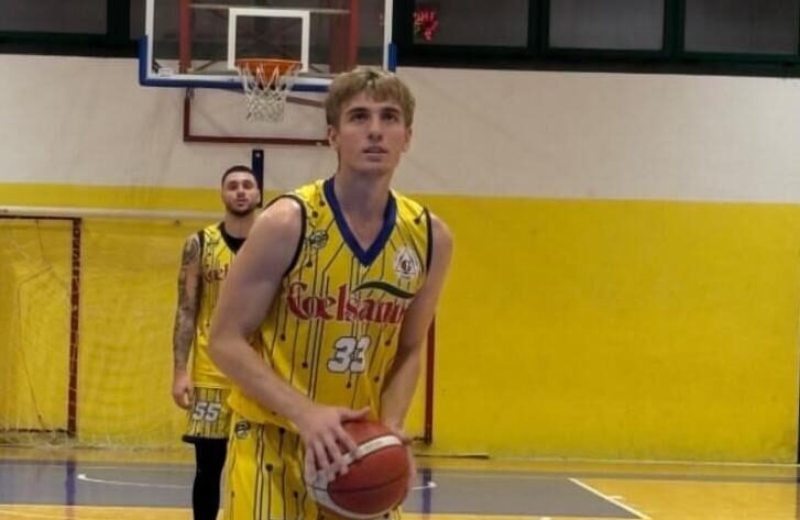 Troppo College per Gazzada: Borgomanero vince 74-87