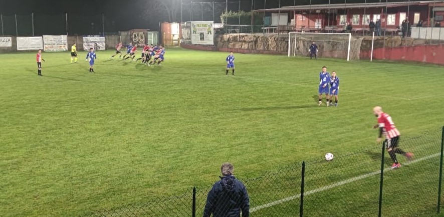 Montagne russe a Cuasso! Impresa Caronno contro la capolista: 3-4 in dieci uomini
