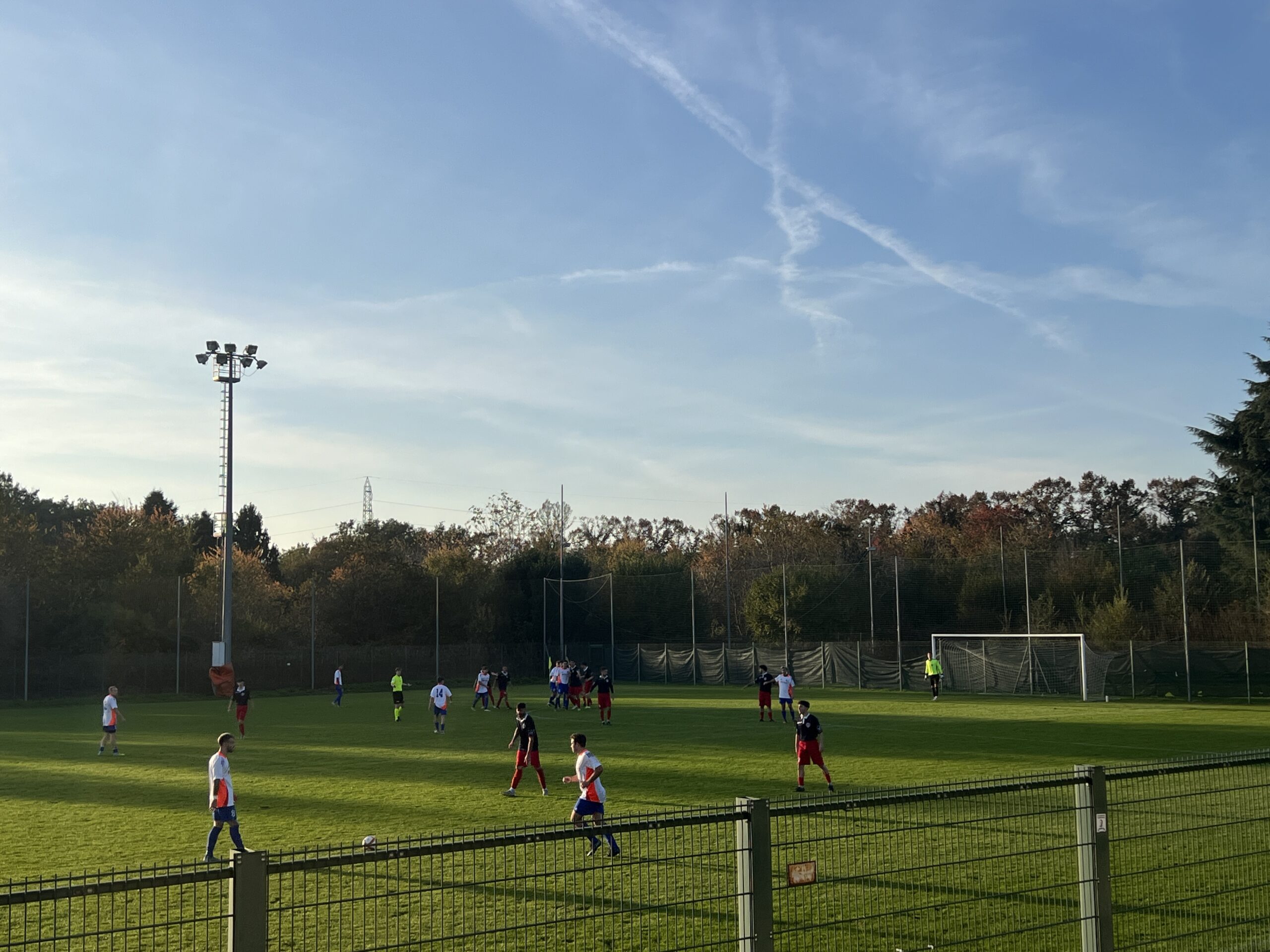 Sette gol, due rigori e tanto cuore: il Valle Olona castiga la Besnatese 4-3