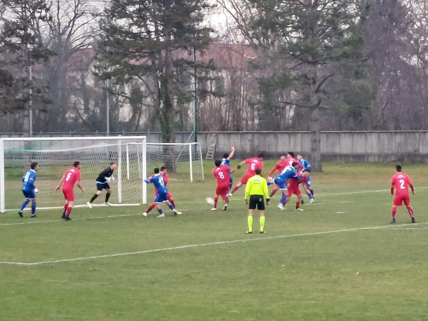 16^ – La Caronnese batte il Saronno nel derby, Ispra e Vergiatese travolte. La Sestese sanguina a Lentate, pari Solbiatese