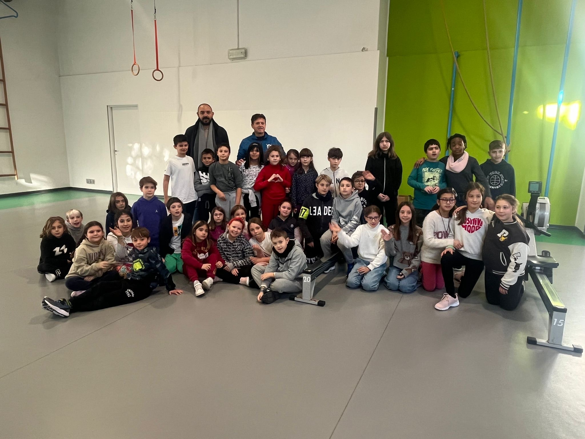 Si voga tutti insieme alla scuola primaria Giovanni Canetta di Sant’Ambrogio con la Canottieri Varese