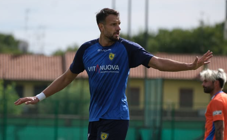 Per il nuovo attaccante del Varese manca solo l’ufficialità. E non finisce qui