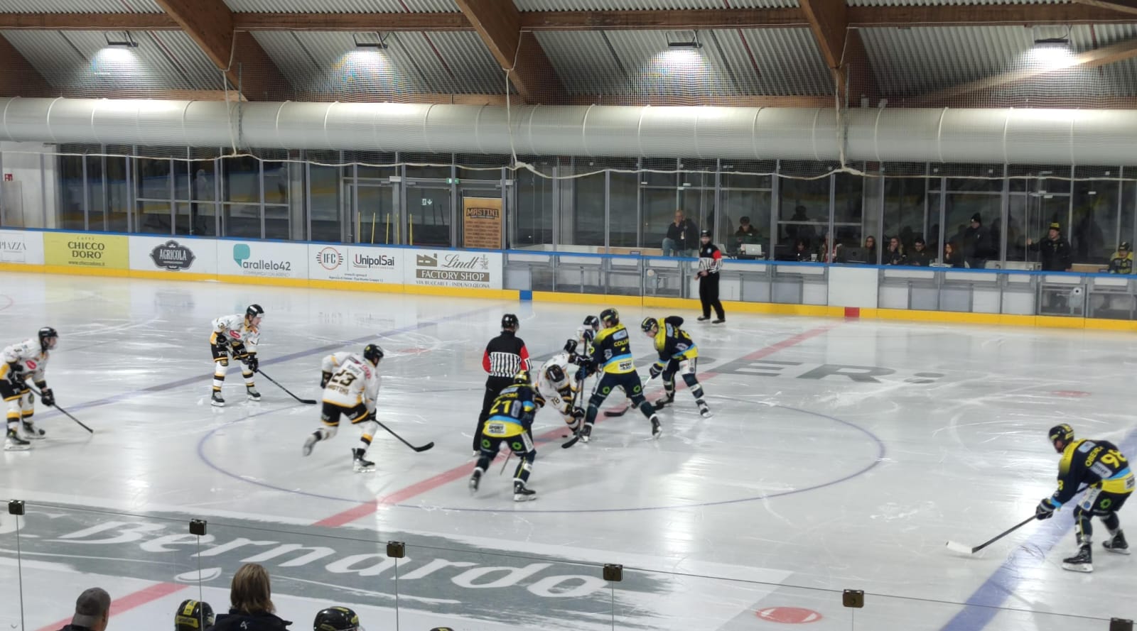 Eruzione di fine anno: l’Appiano scotta (5-4) e i Mastini si bruciano il sorpasso sul Feltre. Semifinale con il Caldaro