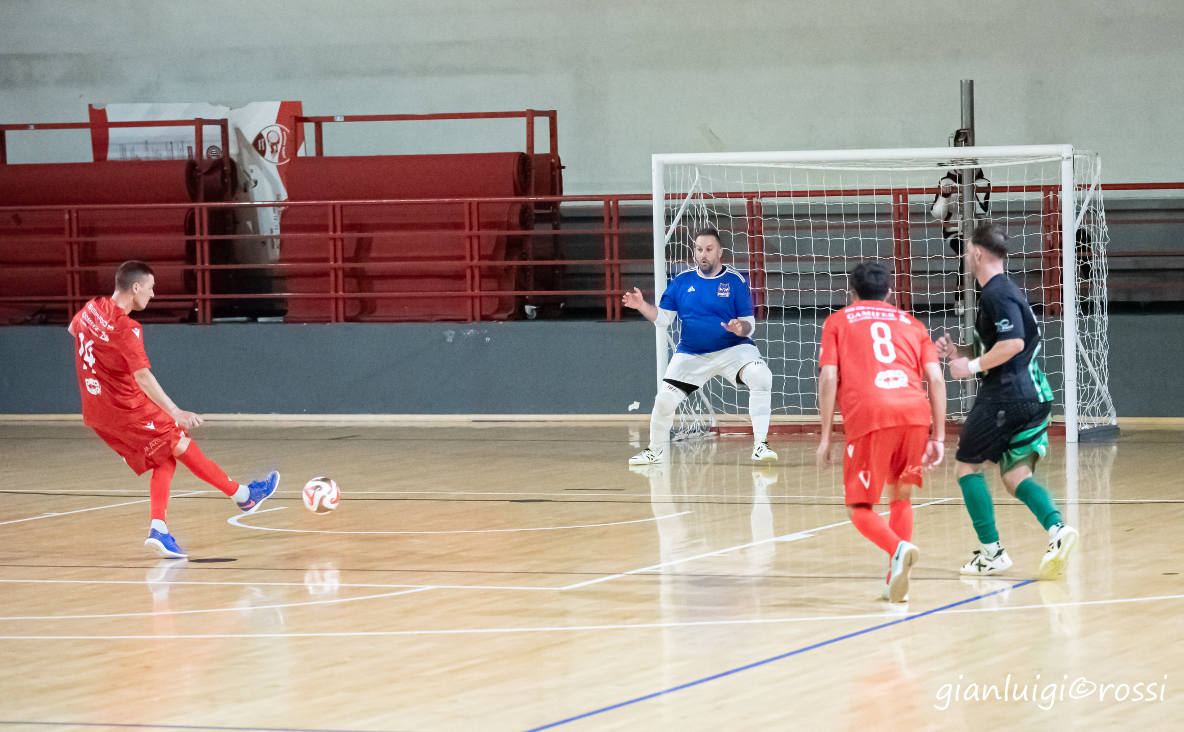 Futsal Varese, è super big match: arriva la Chignolese. Dimola: “Chi sbaglia meno, vince”
