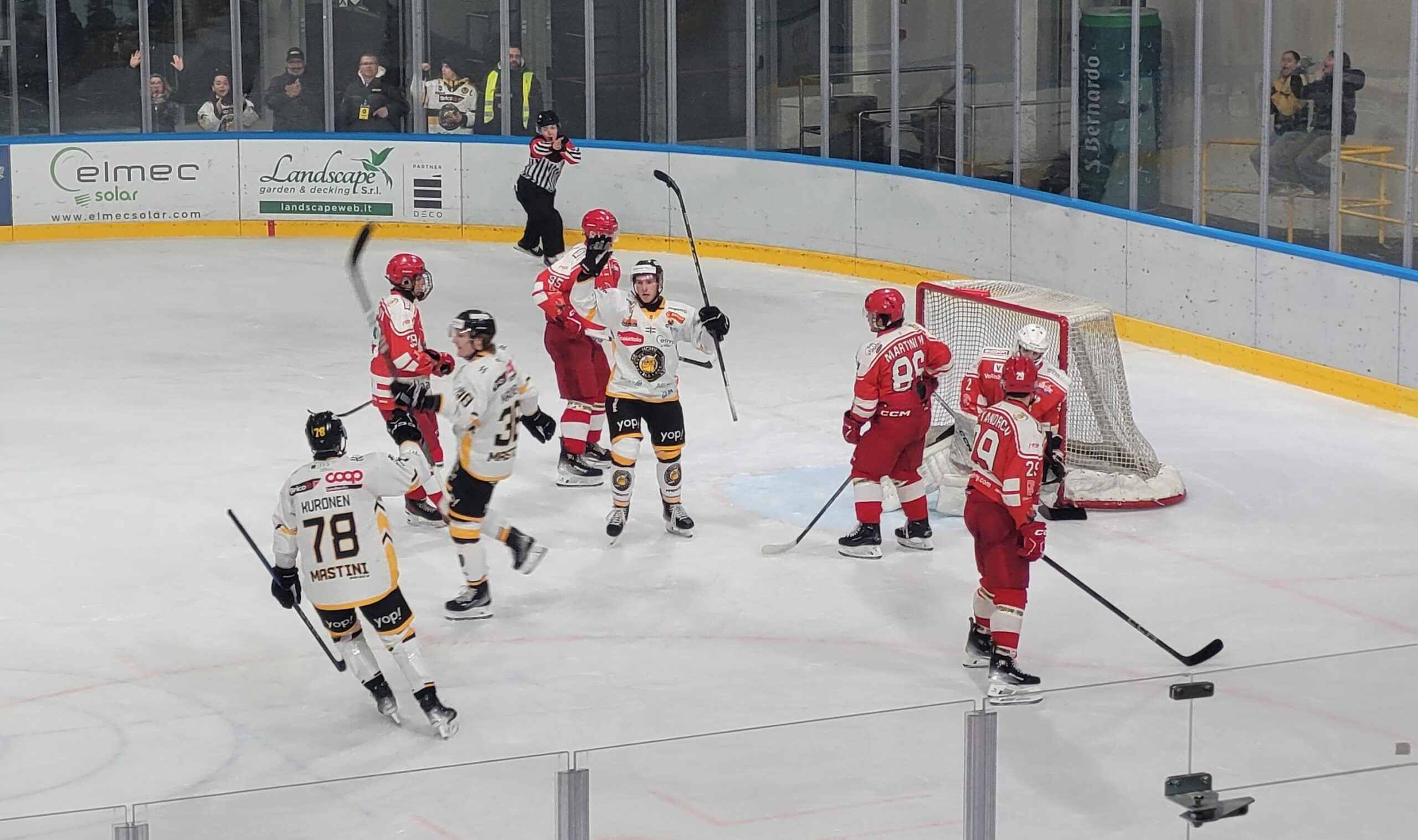 Ambarabà ciccì coccò, le Civette ko. Happyfania giallonera: i Mastini dominano 7-2 sull’Alleghe