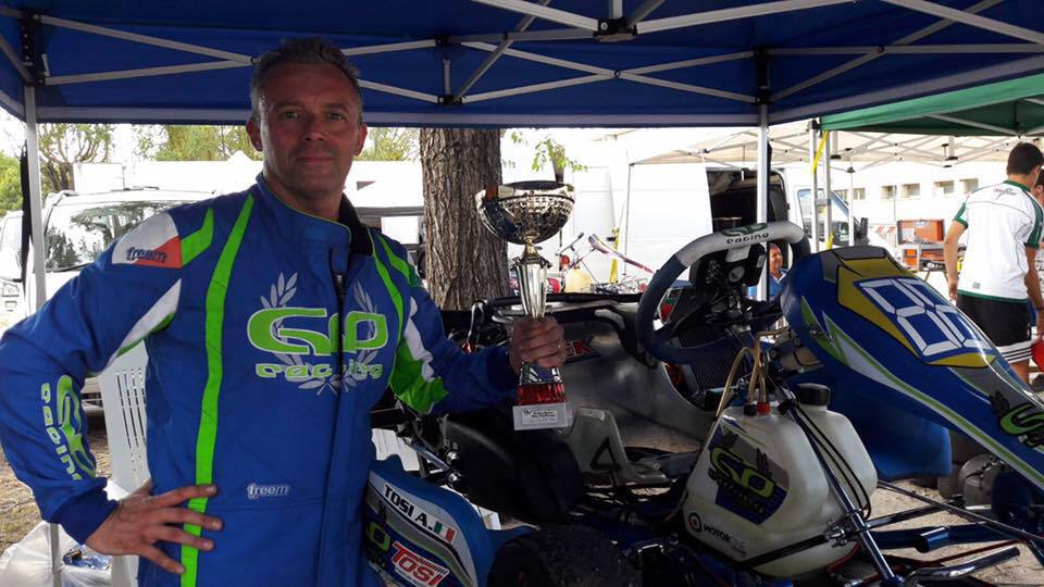 Alessandro Tosi: “Famiglia, lavoro e passione. Bella sinergia con Living Kart: punto al Bahrain”