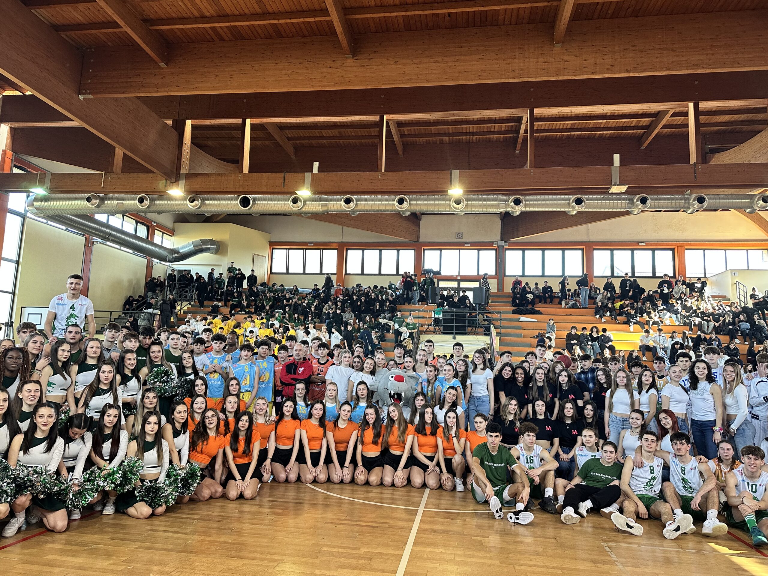 Varese School Cup – La terza fase si chiude con lo show di Gavirate: il Sereni di Luino lancia la sfida allo Stein
