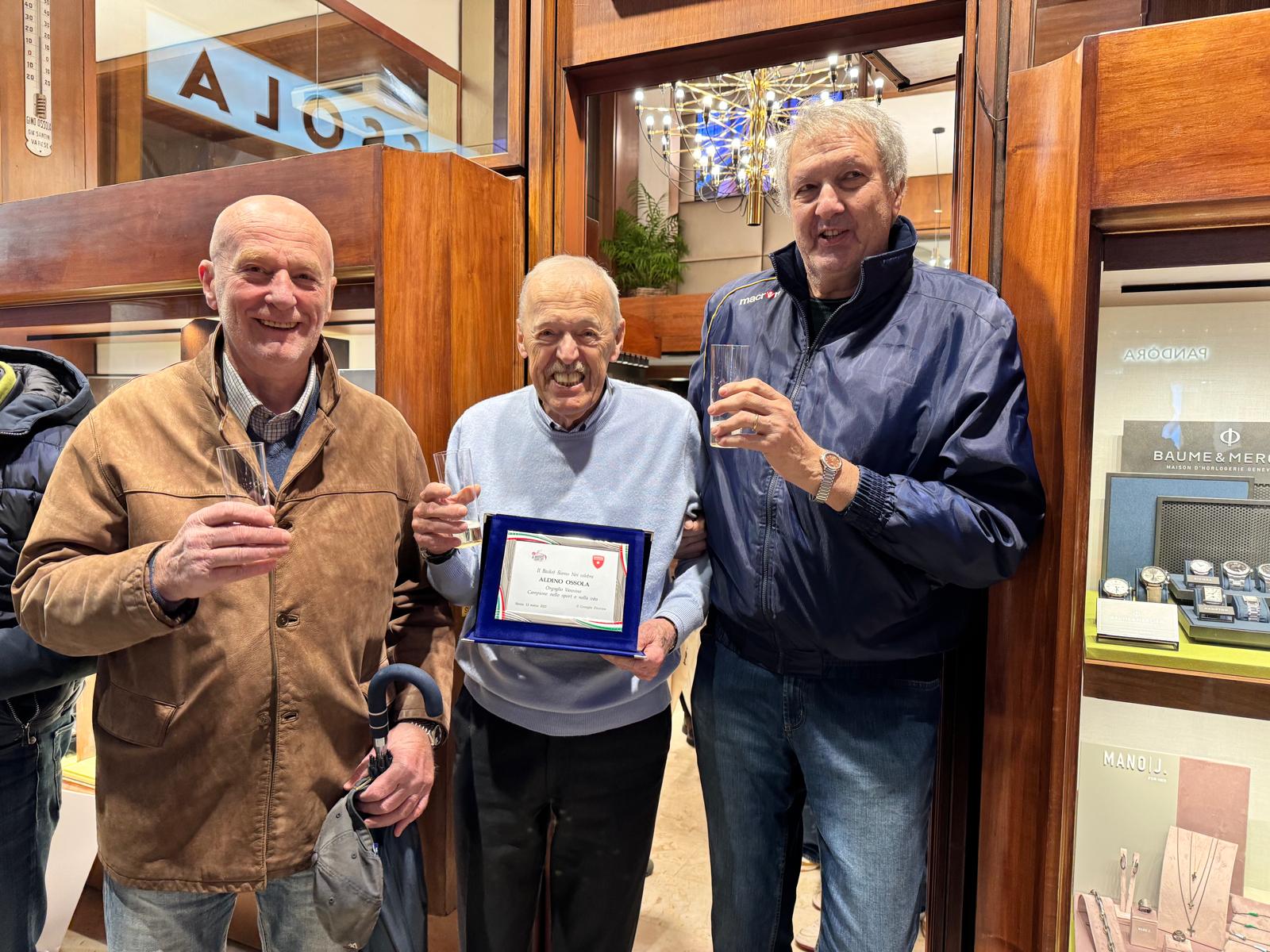 Tanti auguri Aldo Ossola! Un legame con la Pallacanestro Varese che dura da 80 anni – VIDEO