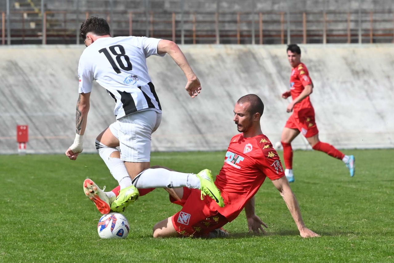 Varese beffato dalla Lavagnese al 90′: al Franco Ossola finisce 1-2