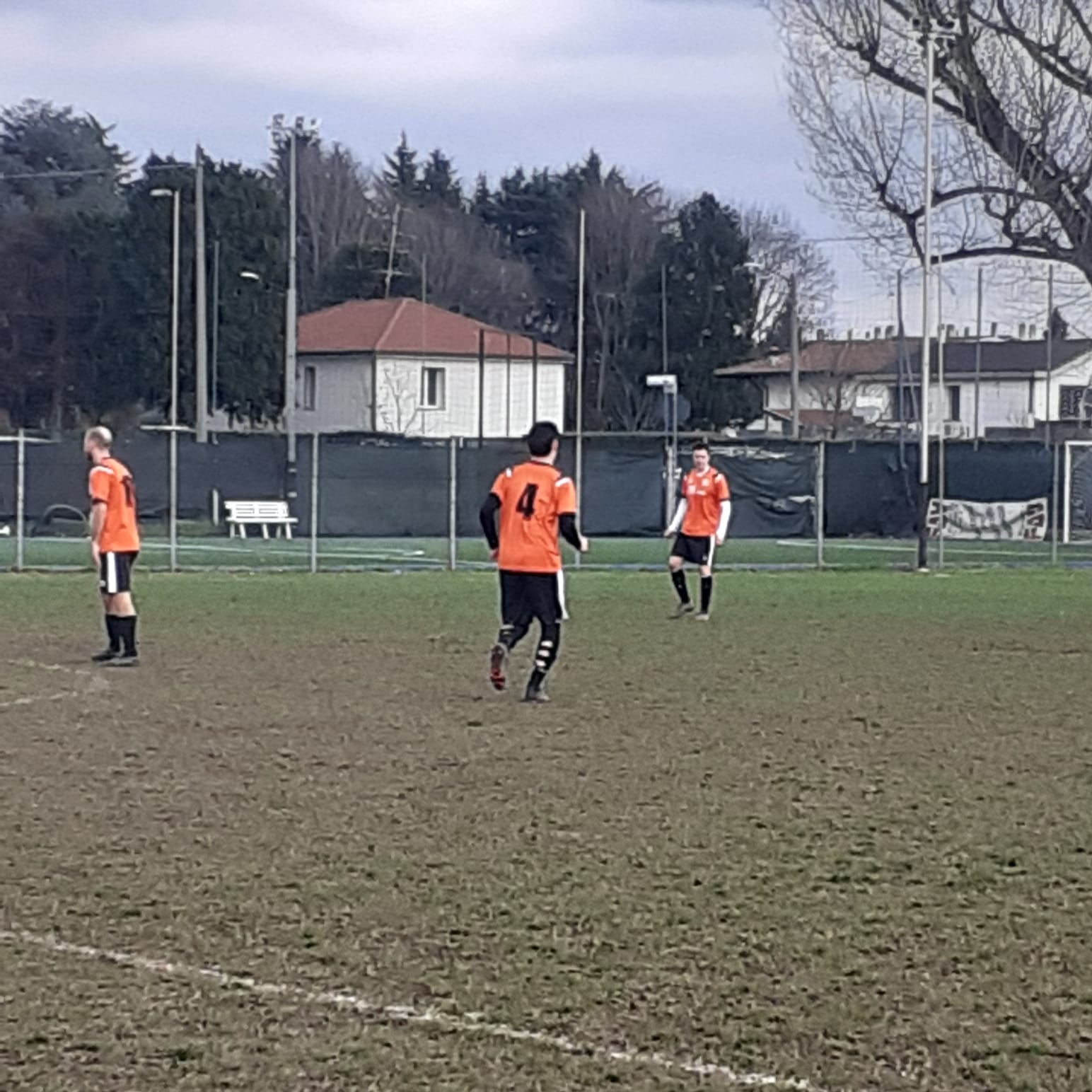Gir. A – 23^ – Il Big match per il titolo va all’Olgiate: Cedratese sconfitta 2-1, ma occhio al terzo incomodo Lonate Pozzolo. Poker Azalee per inseguire i playoff