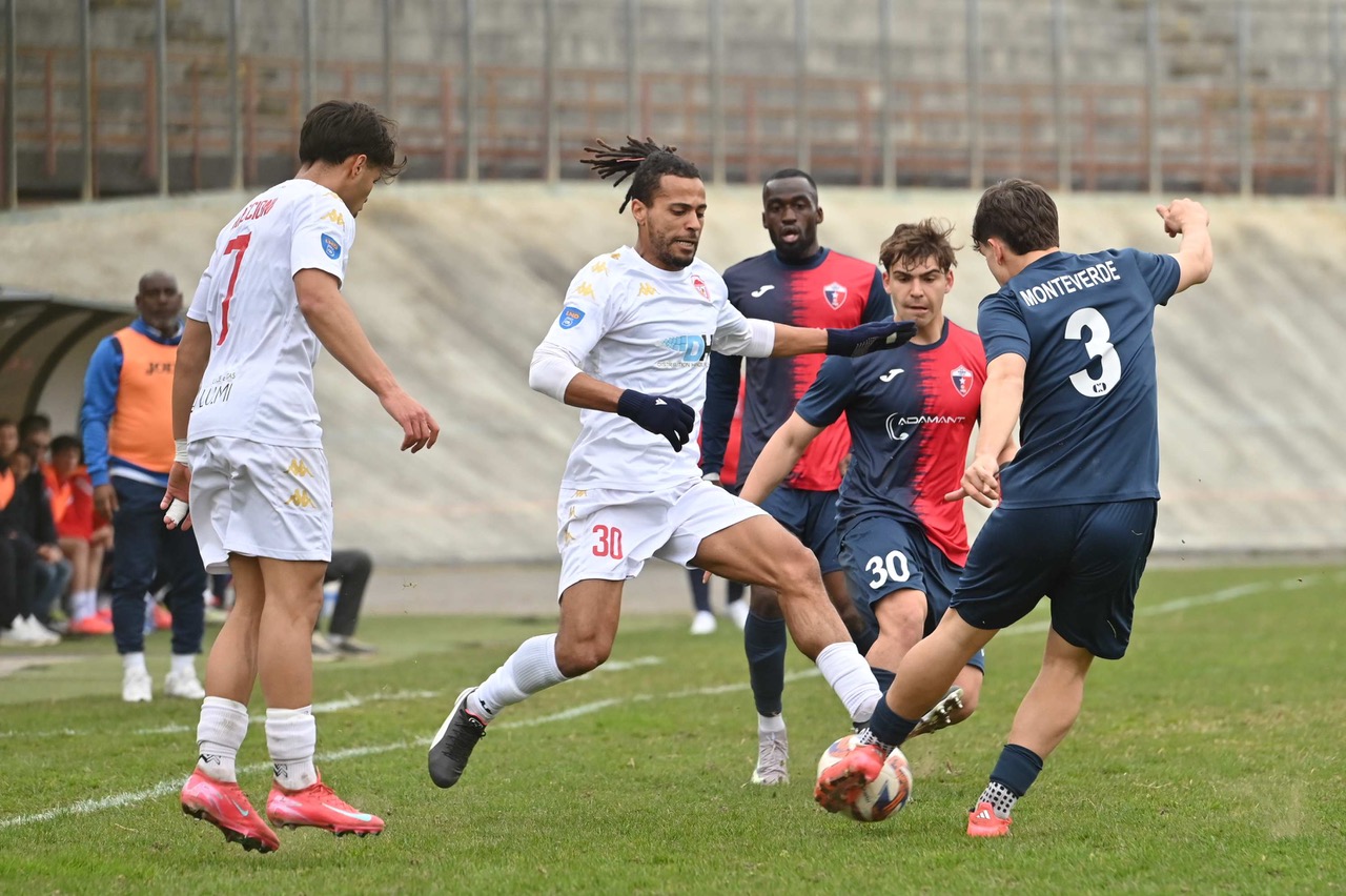 Serie D 2025-26: sono 165 le squadre attuali. Playoff, riammissioni e ripescaggi per cambiare la geografia