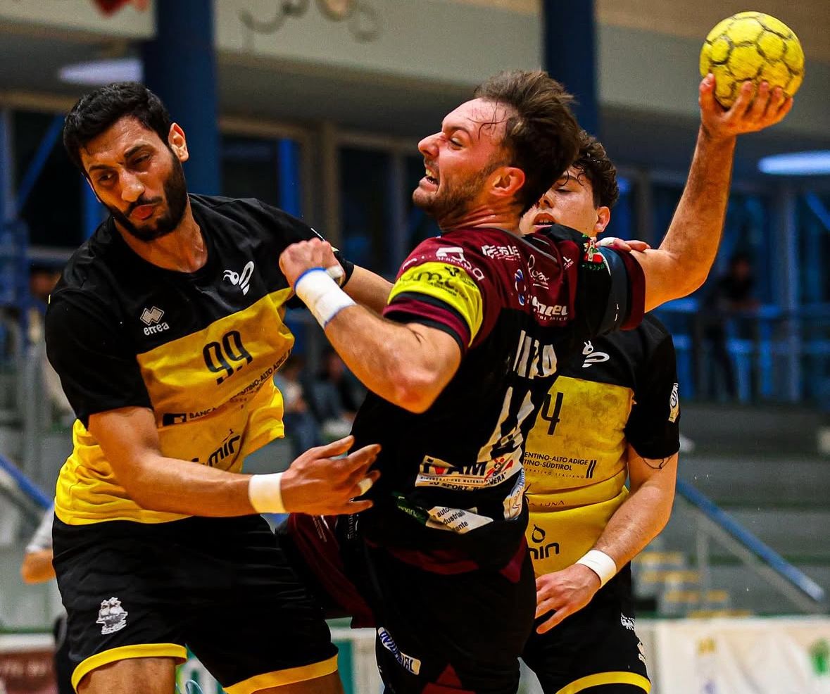 Pallamano Cassano Magnago on fire: Pressano ko 31-28. Albatro a soli 2 punti