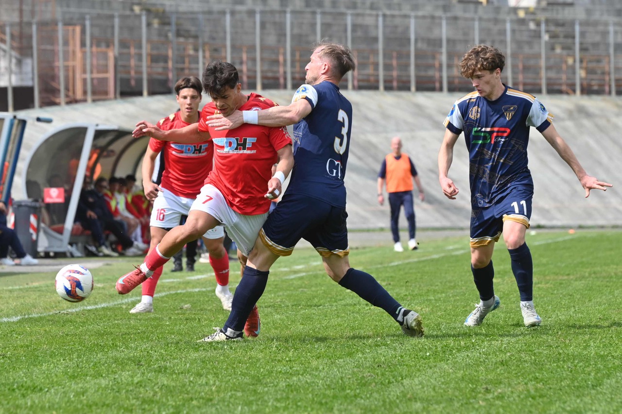 Operazione tranquillità: il Varese riparte da un bel 2-0 sul Chisola