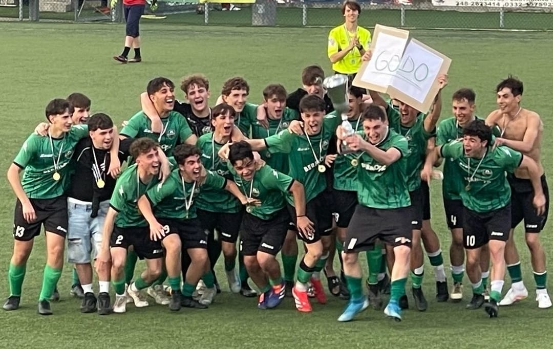 Titoli onorifici – Doppietta Valceresio, festa anche per Bodio Buguggiate Academy e Amor. Domenica tocca all’U16