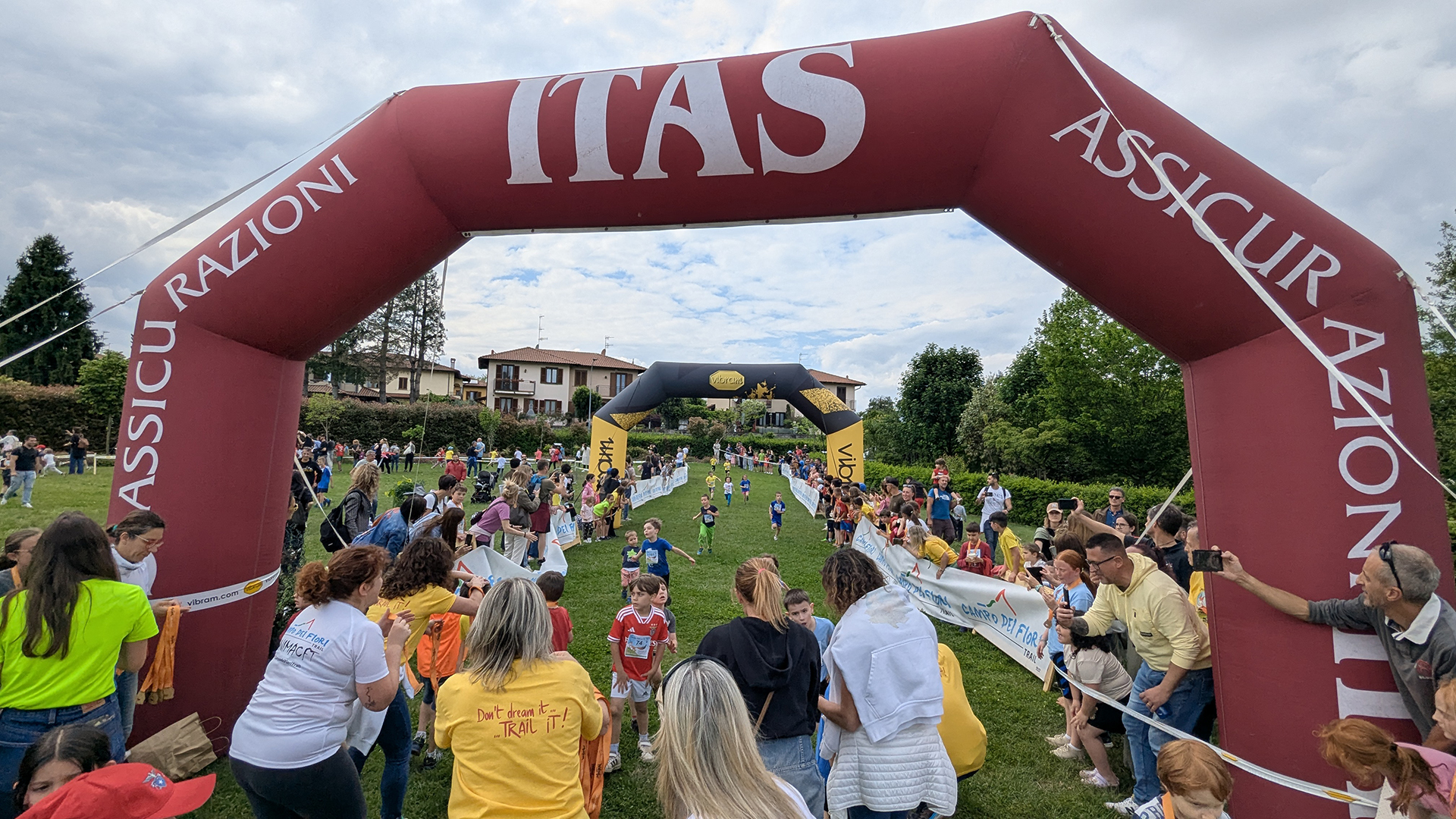 Tanti bambini, corsa e divertimento: il Mini Trail del CFT è un successo