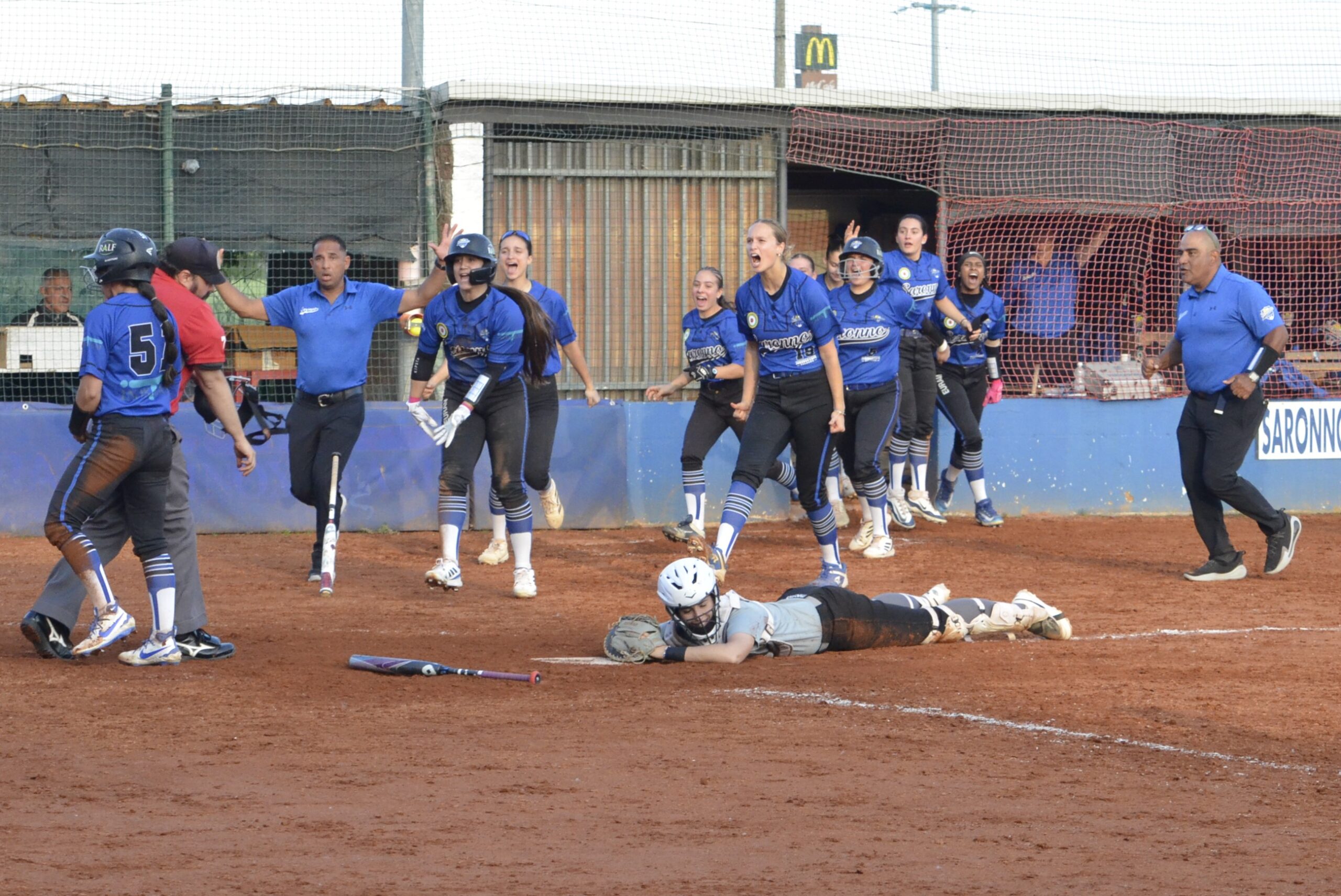 Il Saronno Softball chiude con una vittoria e una sconfitta contro Forlì