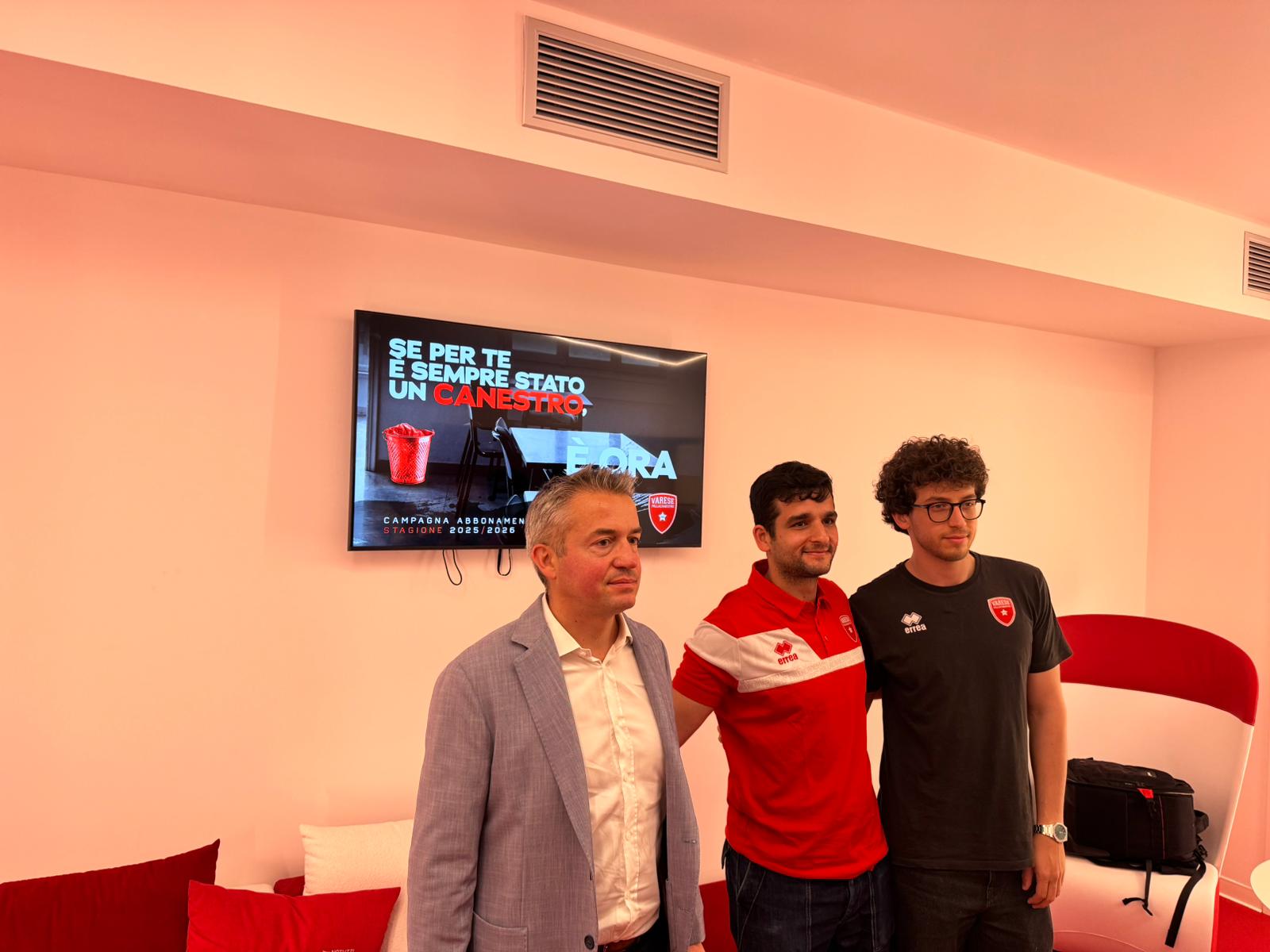 “E’ ORA” la Pallacanestro Varese lancia la campagna abbonamenti 2025/2026