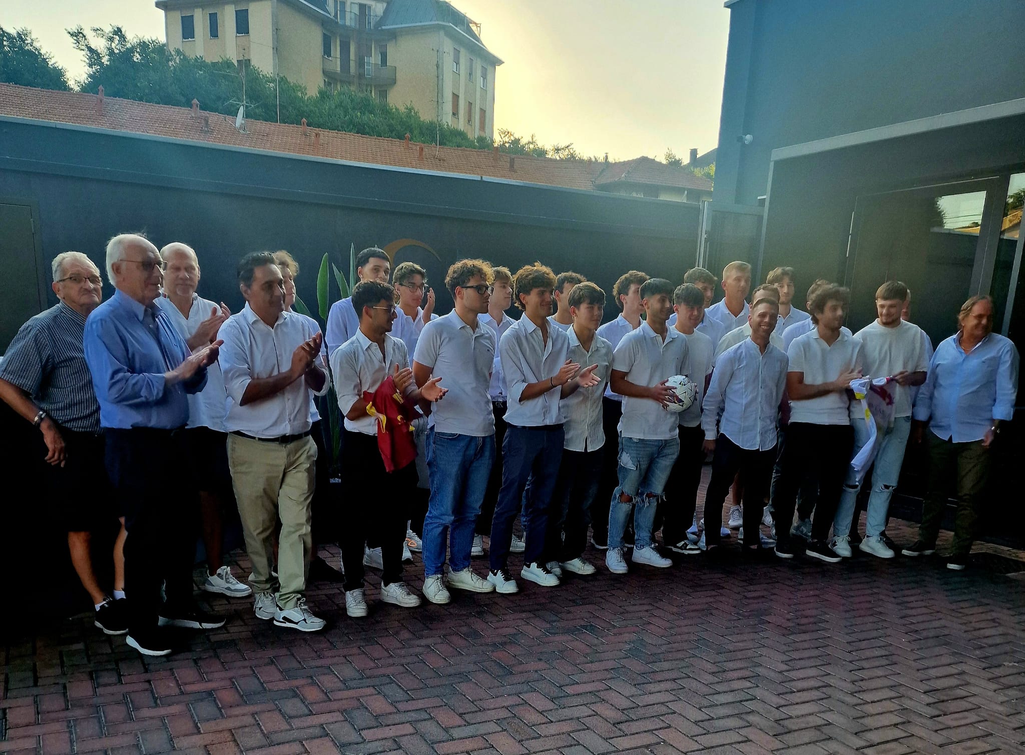 L’Antoniana fa all in sui giovani, Cosentino: “Orgoglio bustocco”, Senziani: “Un progetto sul lungo termine”