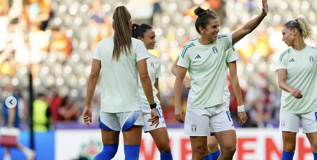 Valentina Bergamaschi al Quirinale insieme alle azzurre. Mattarella: “Avete scritto una bellissima pagina di sport”