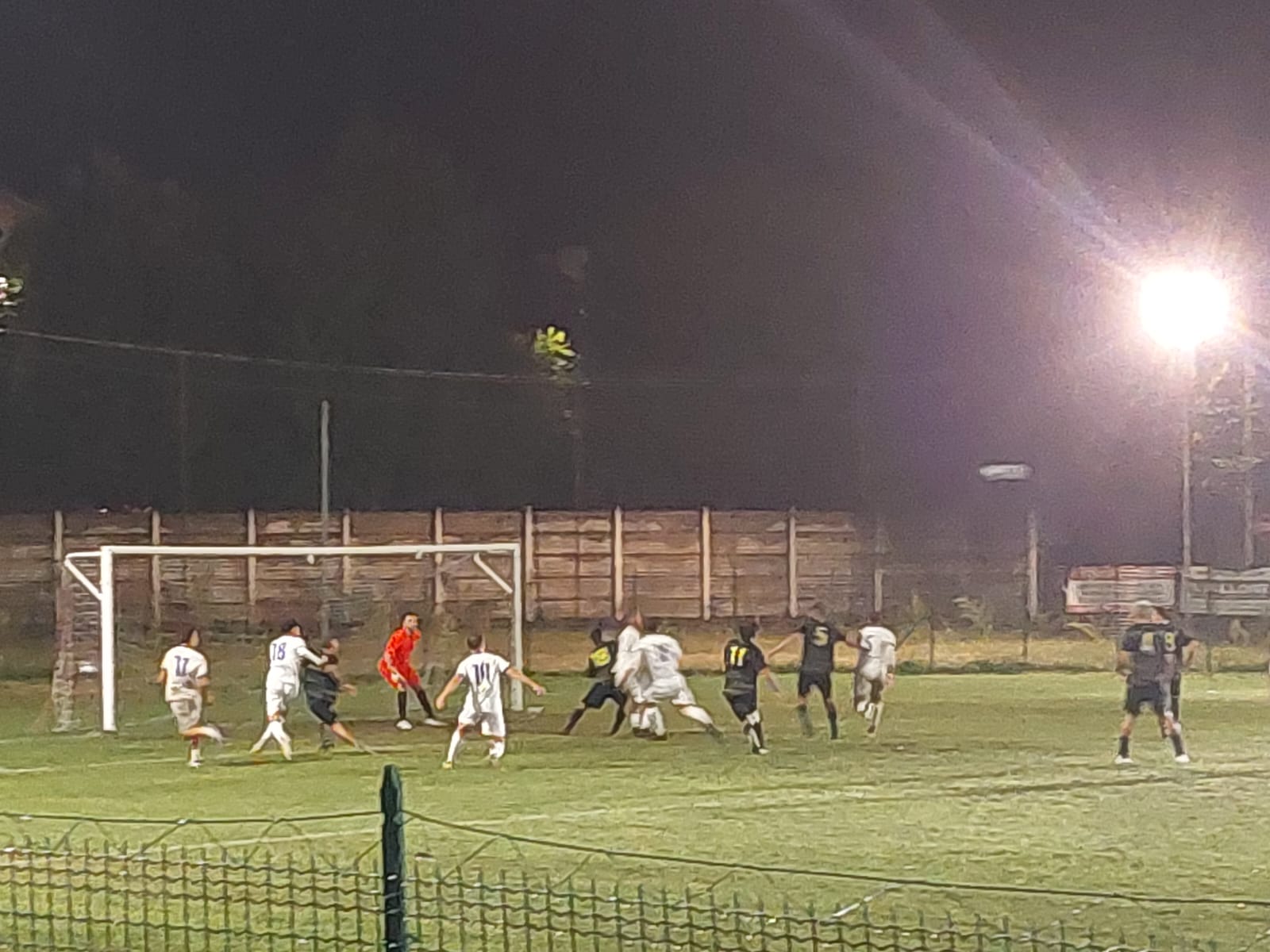 La pioggia vince su (quasi) tutti i campi: sorriso Castanese, pari Vergiatese, promosse Besnate e Valceresio