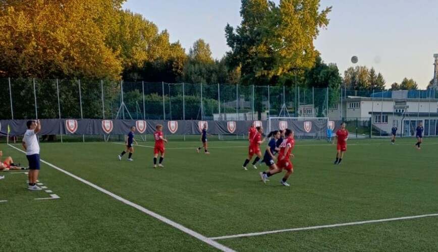 Il Varese parte dalla Virtus Cantalupo, Vincenzi: “Aspettative alte, la squadra è più forte. Il nostro sogno è sempre lì”