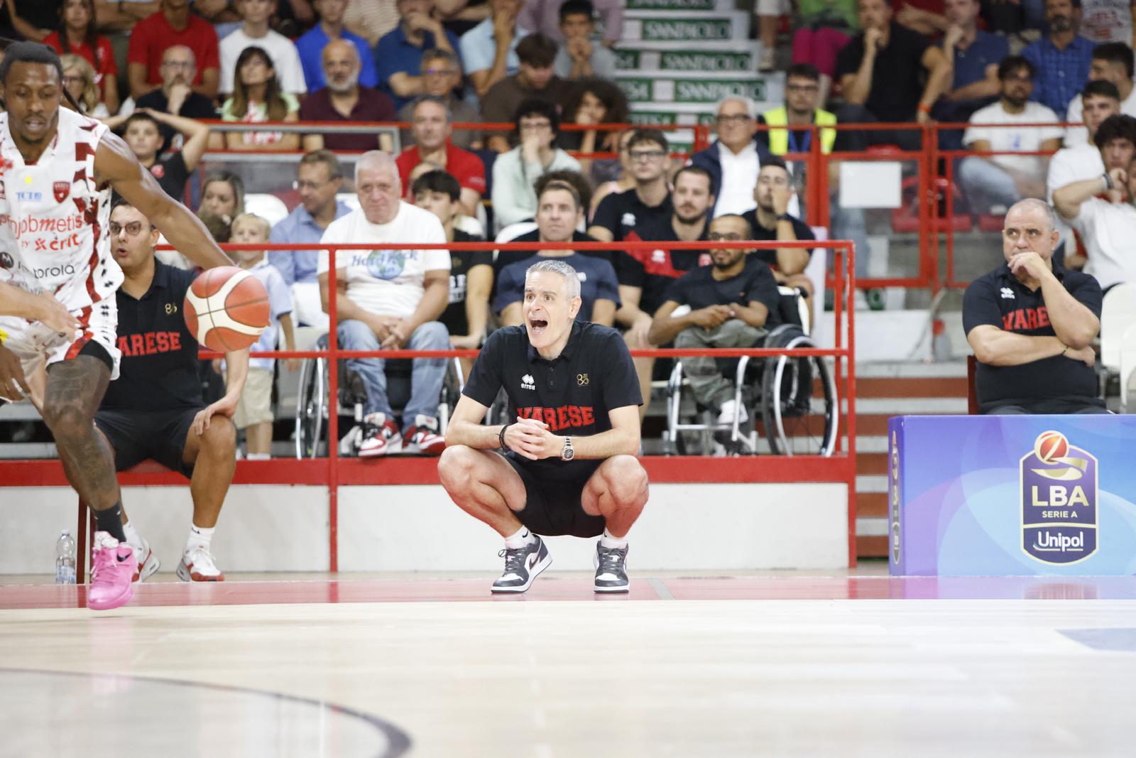 Kastritis: “Renfro non gioca. I ragazzi hanno capito l’importanza della difesa”